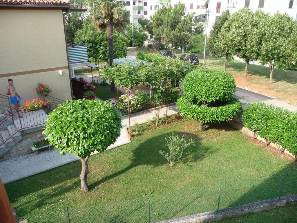 Apartments & Rooms Milka Umag Exterior photo